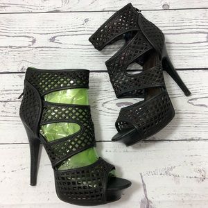 Genuine leather caged platform heels 9.5 M